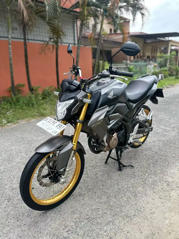 Honda CB 150R StreetFire V4 Tahun 2023