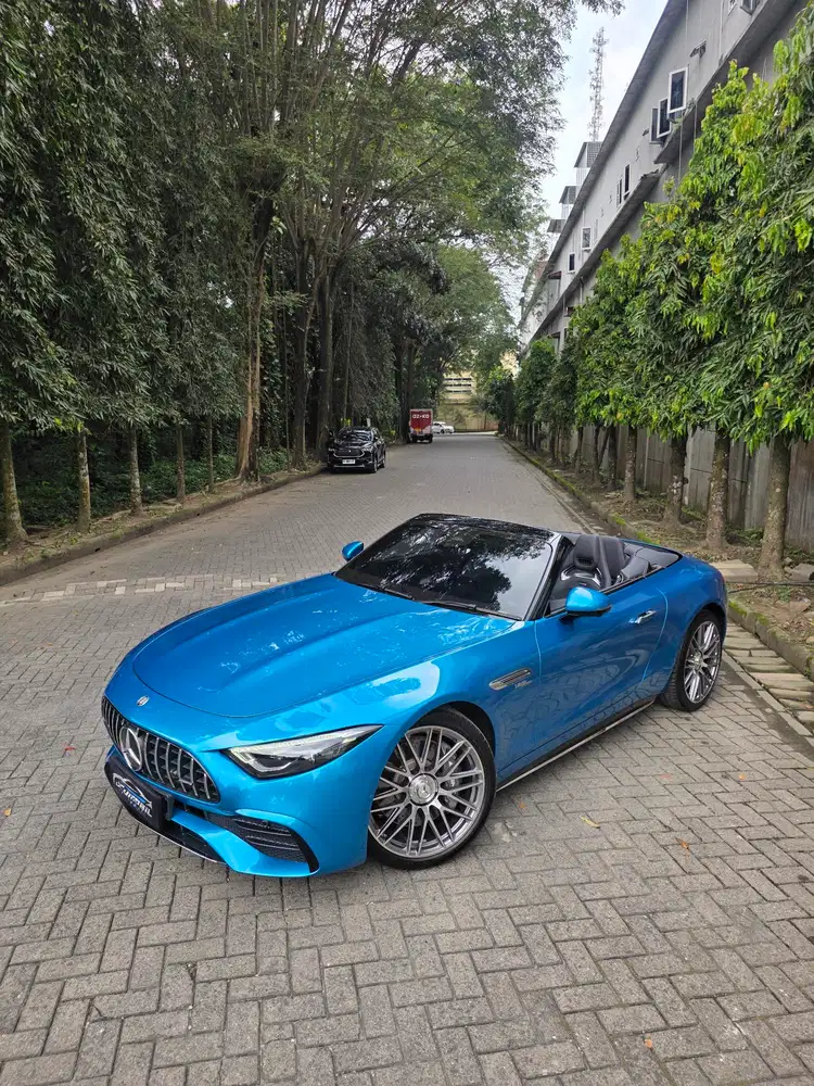 Mercy sl43 cabriolet amg full option new model 2023 / 2024 A/T Biru