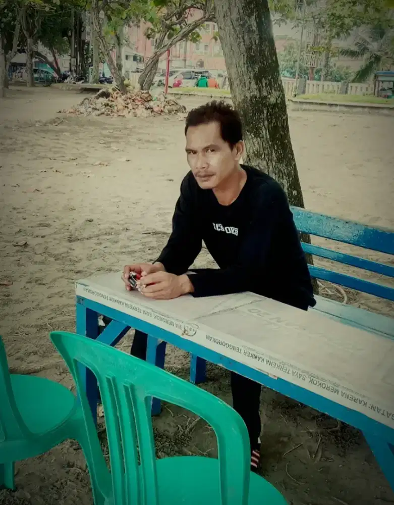 lagi cari kerja Sim A aktip  kirim barang supir harian siap