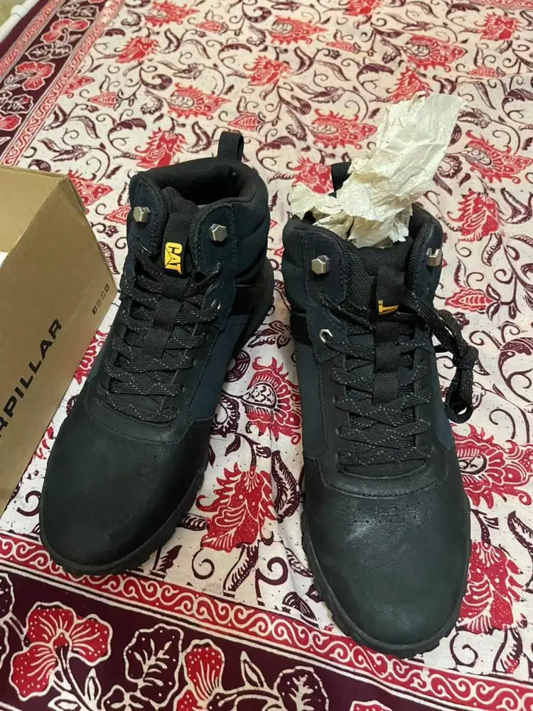 Sepatu Caterpillar Pria Original