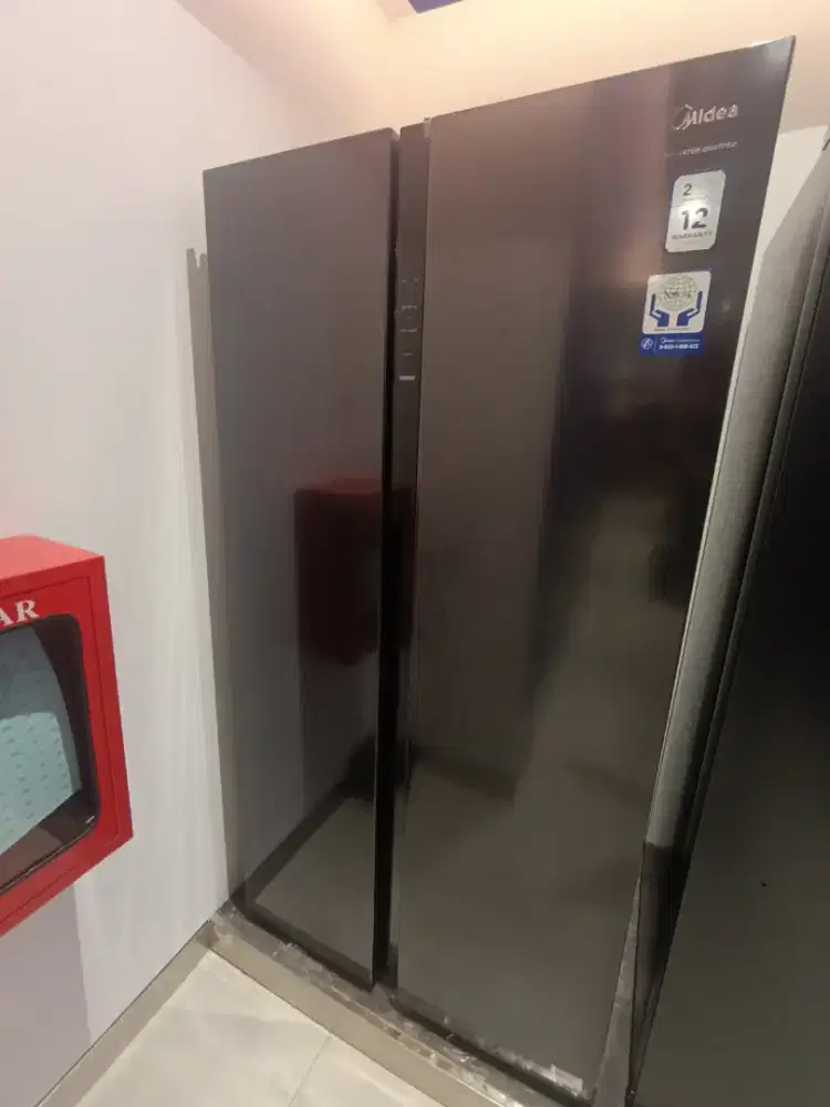 MIDEA REFRIGERATOR SBS 558L INVERTER