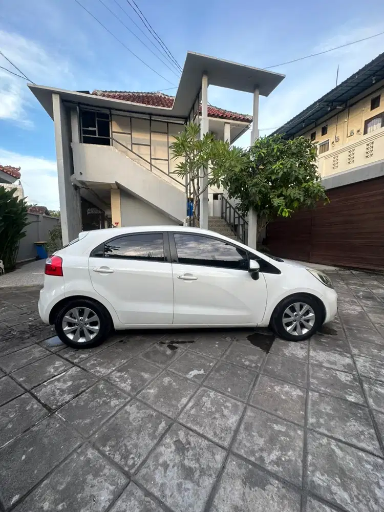 Kia Rio 2012 Bensin