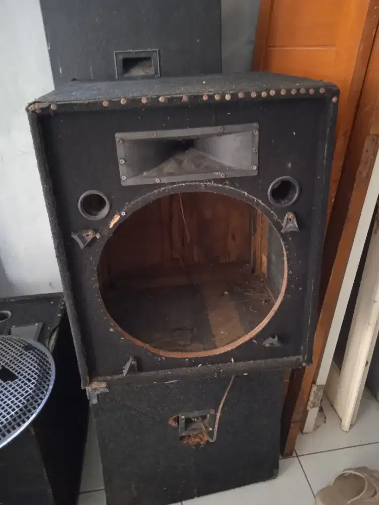 Speaker ,18,in 2buahmerk,Onyx,VOCAL,8,ohm,900,Watt,