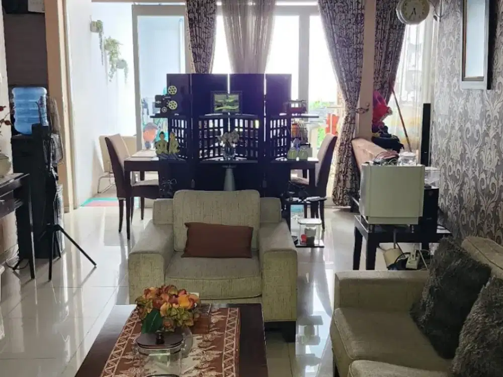 Dijual Rumah Cantik Ada Kolam Renang di Metland Menteng, Jakarta Timur