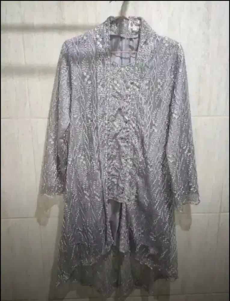 3 Kebaya Modern Brand Almahyra Looks