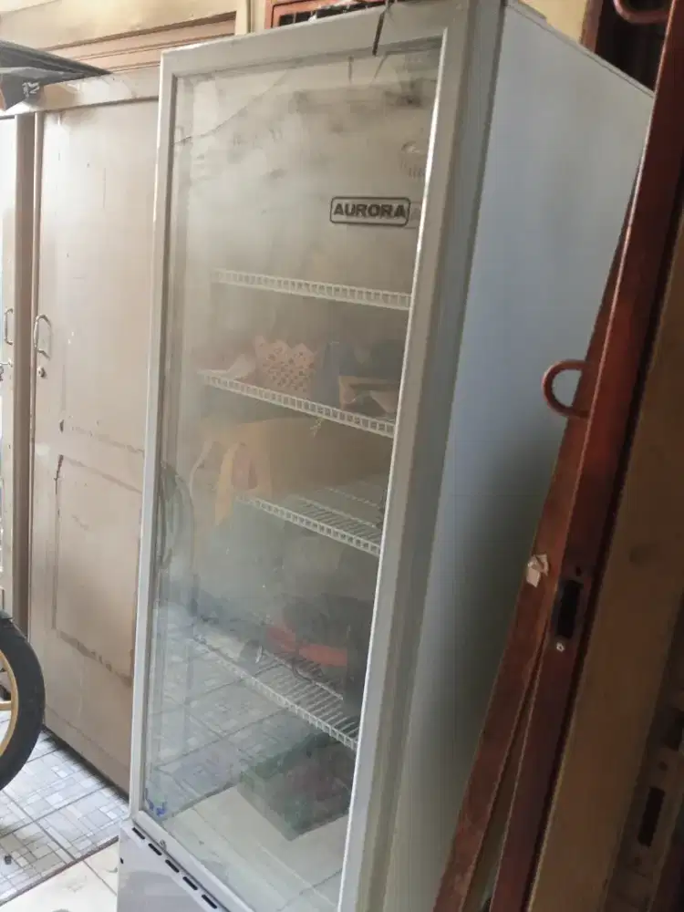 Dijual kulkas/showcase