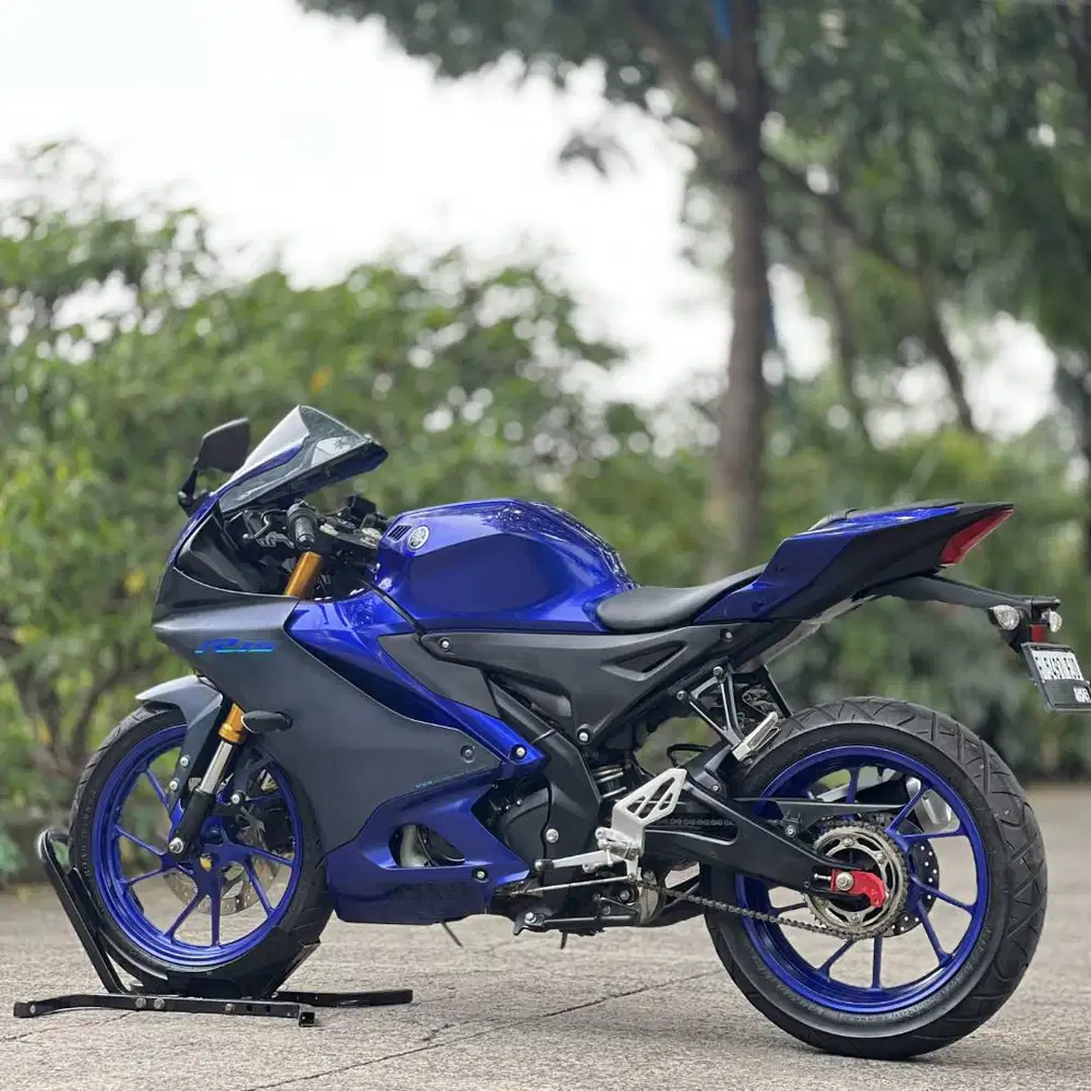 YAMAHA R15 V4 BIRU 2023 KM 10K PAJAK PANJANG SUPER MULUS