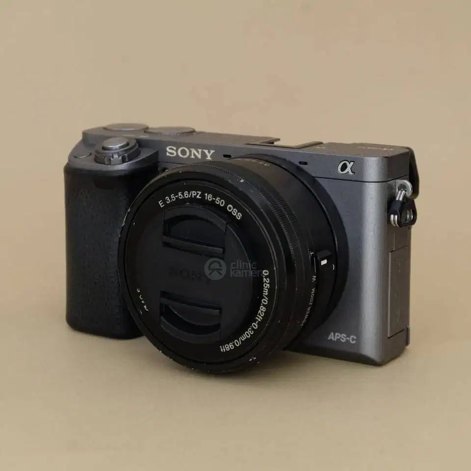 Sony A6000 kit 16-50mm OSS Grey