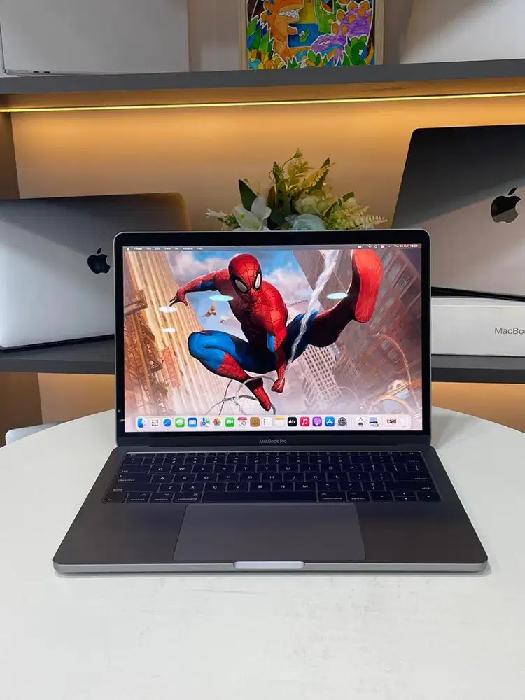 MacBook Pro 2017 NTB 8/256GB