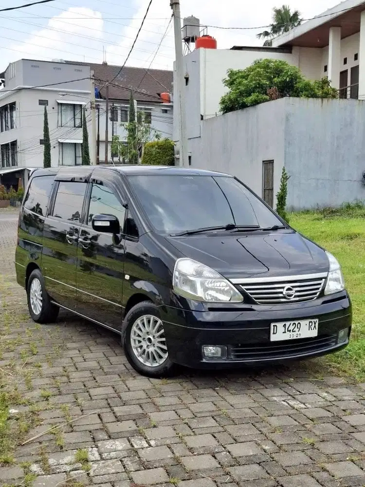 Nissan serena hws C24 2009