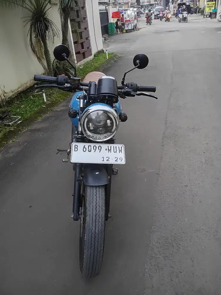 Djual .. kawasaki w175 se