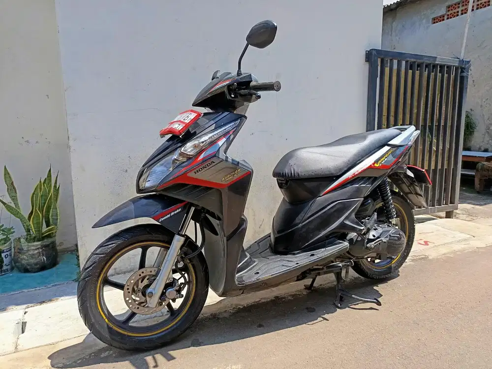 Di jual cepat vario thecno 2010 siap pakai