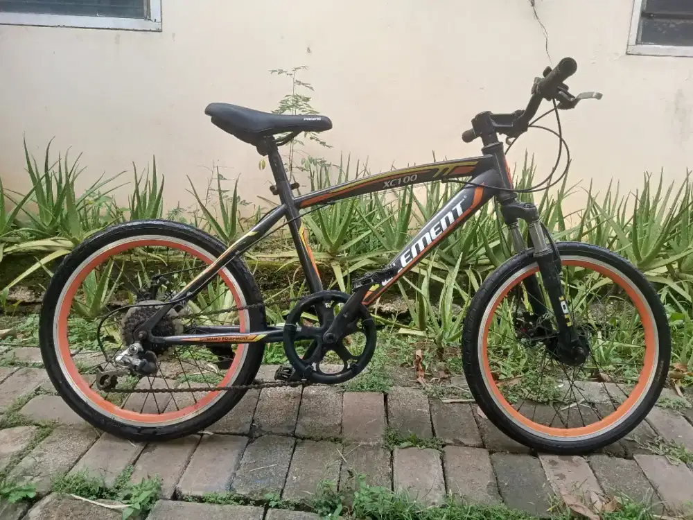 sepeda MTB ukuran 20 Element XC 100
