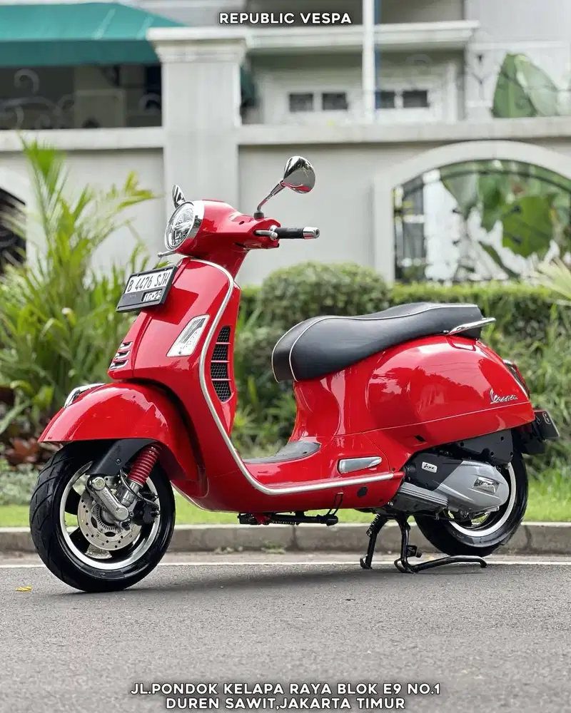 DIJUAL CEPAT PIAGGIO VESPA GTS 150 4V IGET ABS LED TH 2019 WARNA MERAH