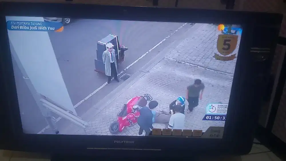 Dijual tv poliyron led 24 inch super bas