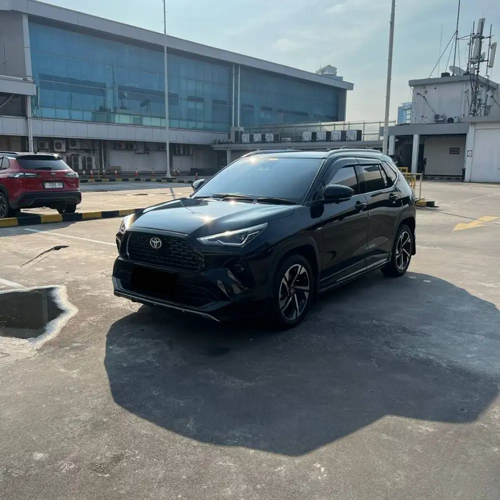 TOYOTA YARIS CROSS GR HYBRID 1.5 A/T 2023
