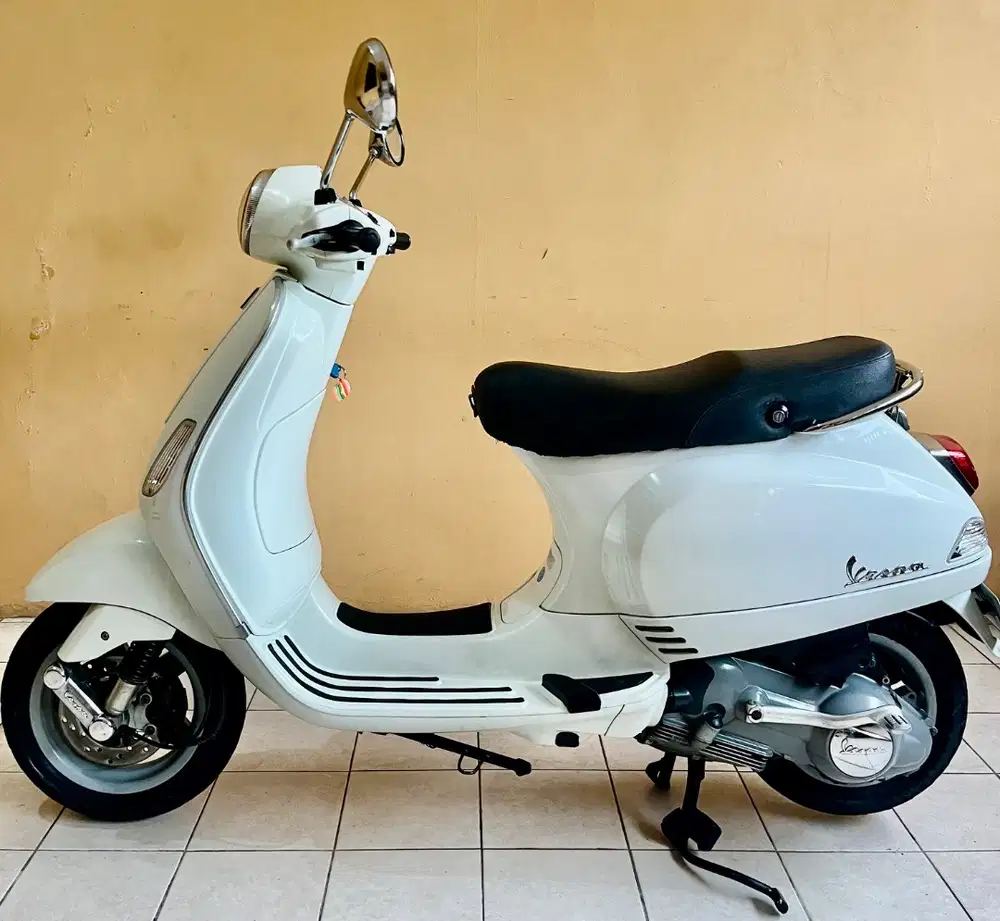 Vespa lx 150 CBU Italia