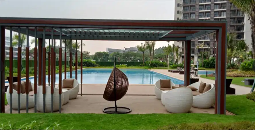 Apartemen view pool baru serah terima