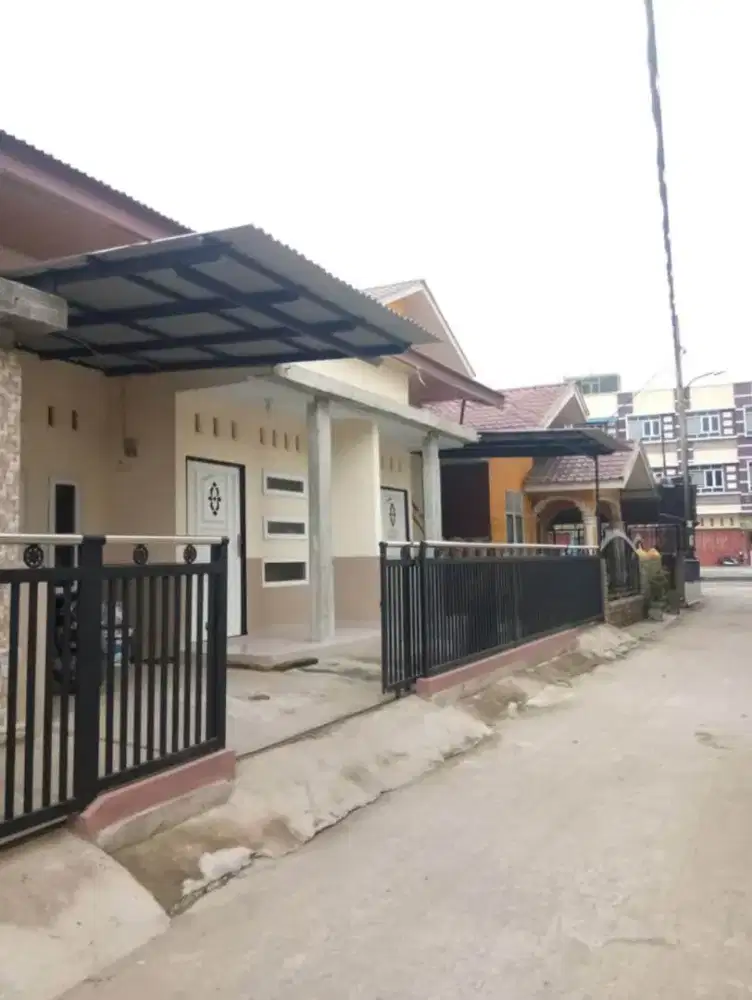 Disewakan per tahun rumah  daerah Tanjung Mulia Medan Deli