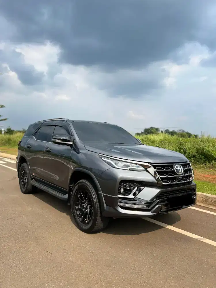 TOYOTA FORTUNER 2.8 GR DIESEL 2023