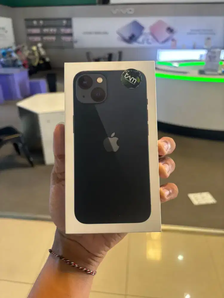 IPHONE 13 128GB FREE ADAPTOR