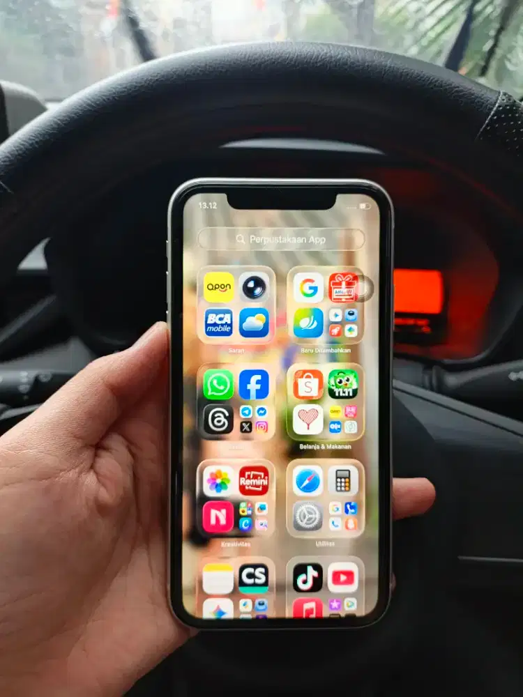 iPhone 11 128gb white ex ibox