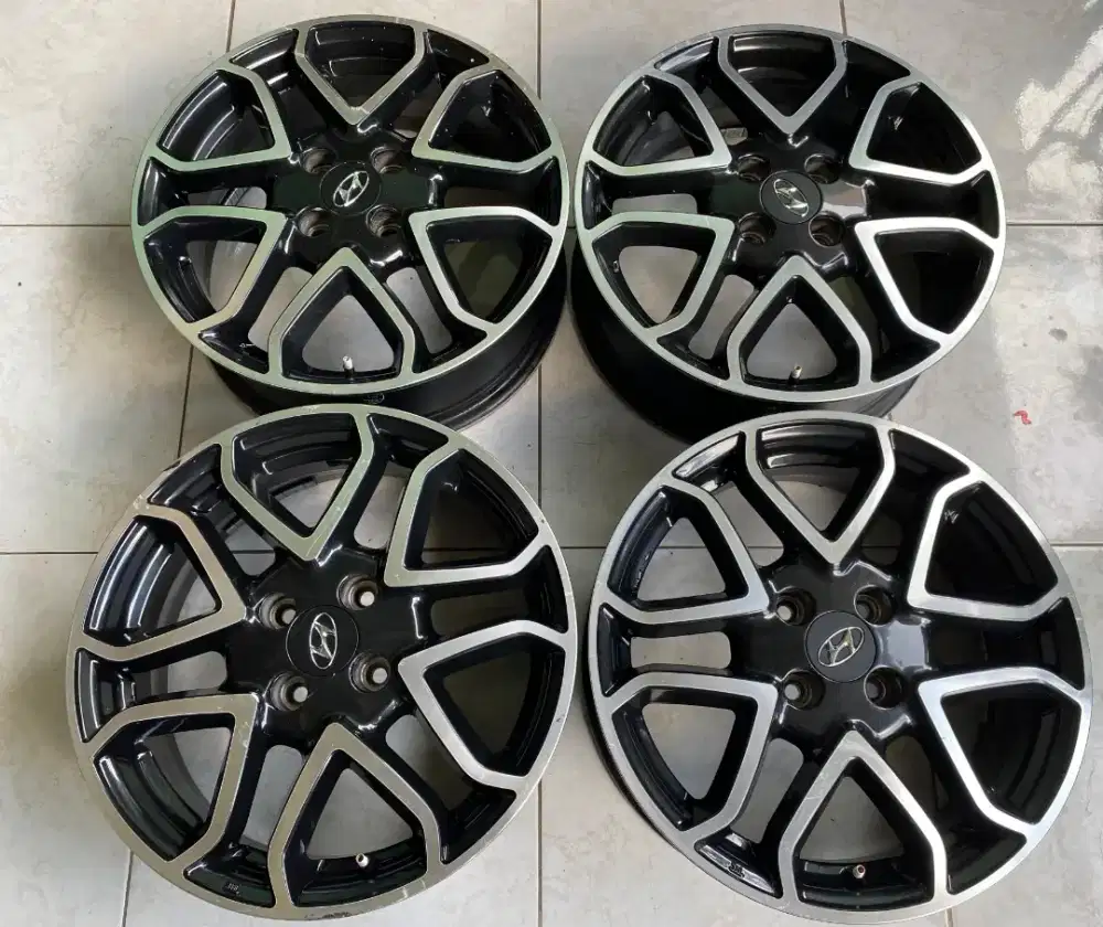 Oem hyundai i20 r16 pcd 4x100