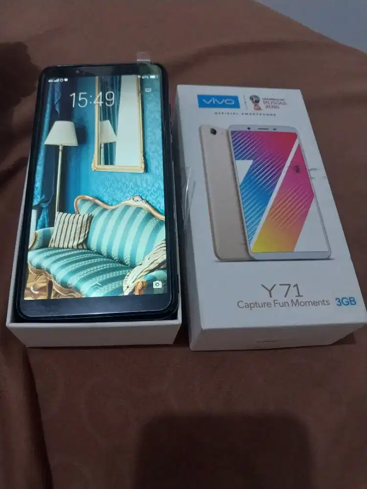 Handphone Vivo Y71