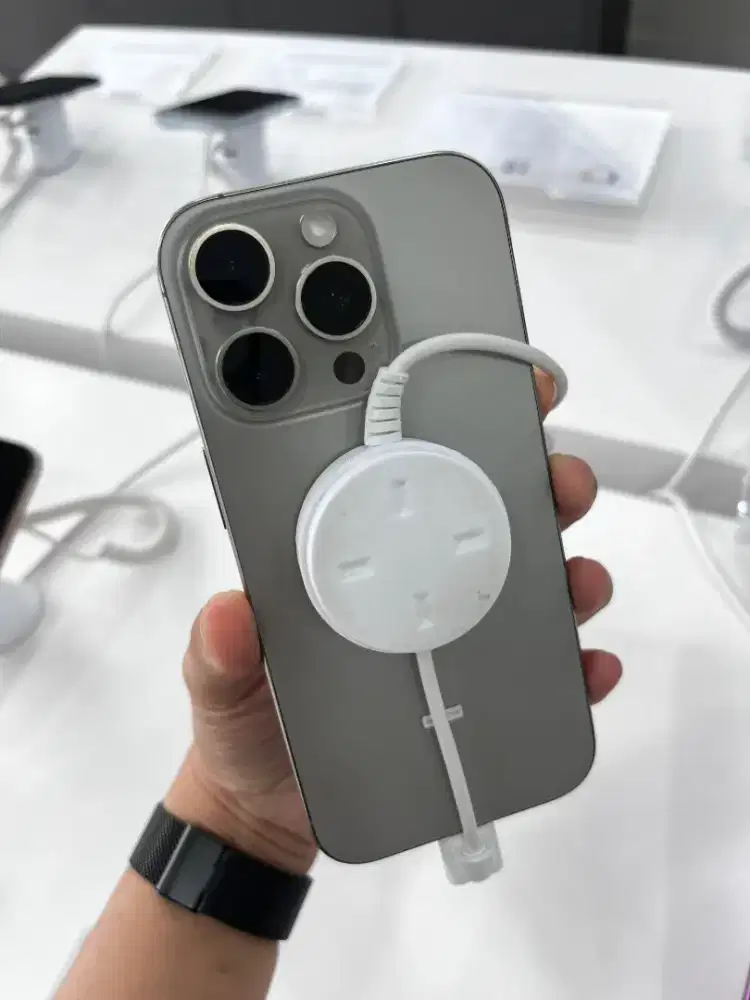 Iphone 16 Pro dan 16 Promax Natural Titanium