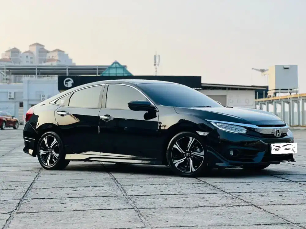 Honda civic es at 2018
