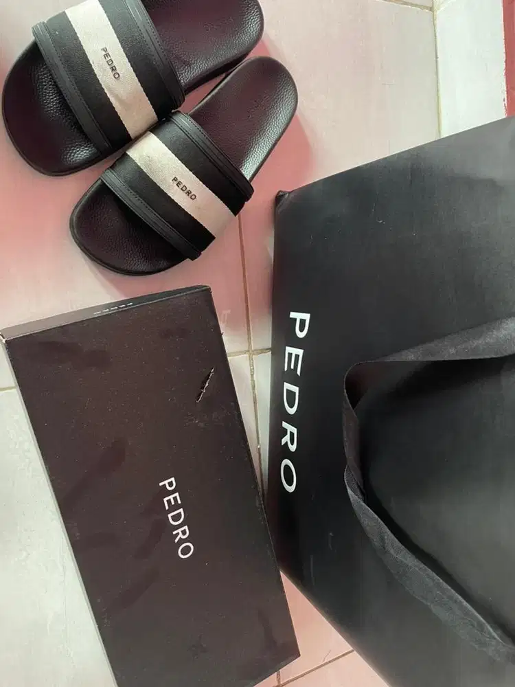 Sendal Pedro Slippery 43