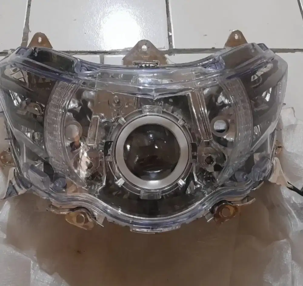 Lampu depan variasi xeon gt 125 led lampu variasi tinggal pasang