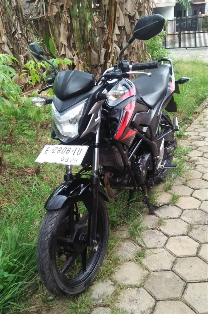 Honda B150R Streetfire 2014