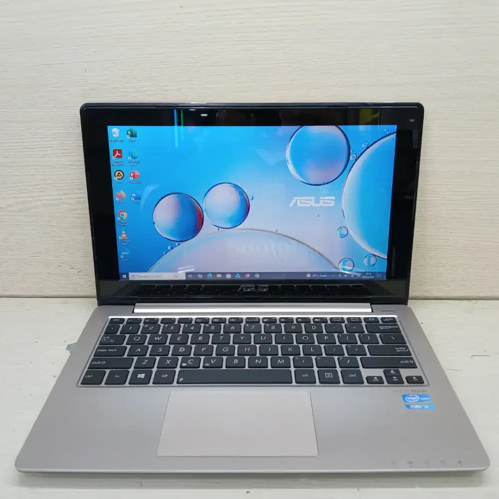 Asus x202e intel core i3-3217u ram 4gb ssd 128gb toucscreen