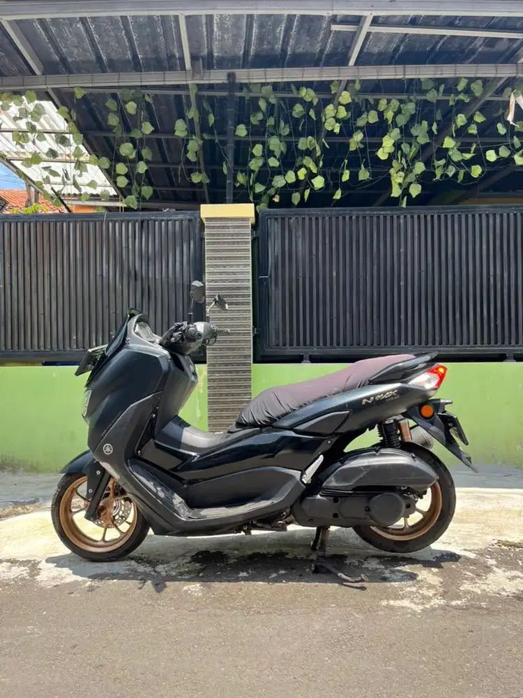 YAMAHA NMAX KEYLESS 2022