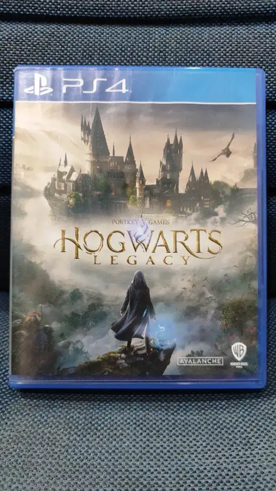 Hogwarts Legacy PS4 Blue Ray Kaset Pre Loved