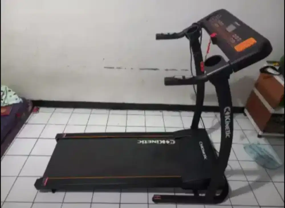 Treadmill kinetic