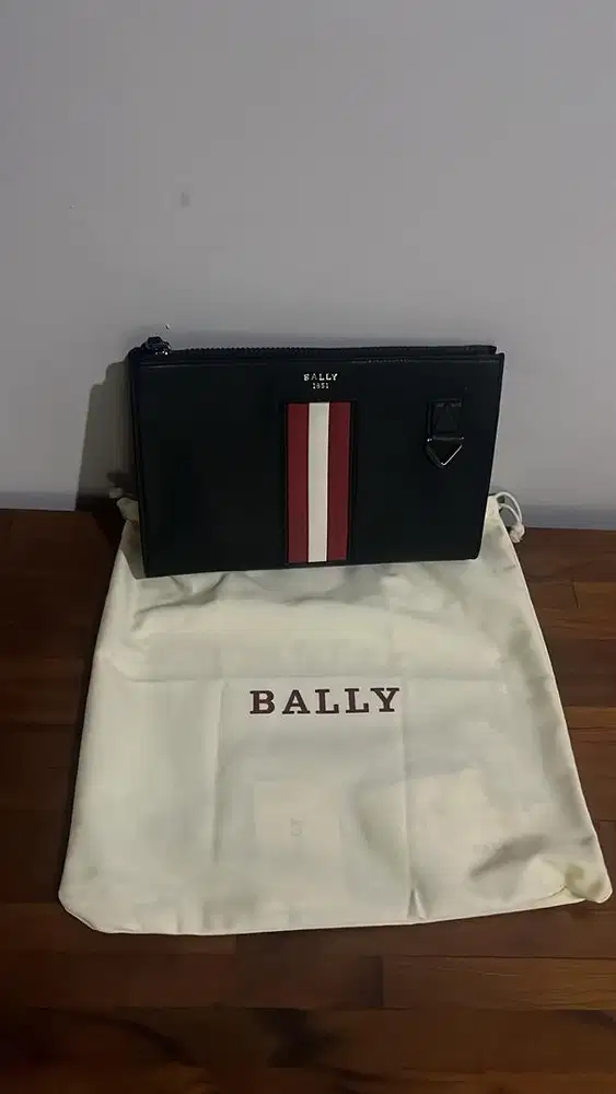 WTS CLUTCH BALLY MAKID
