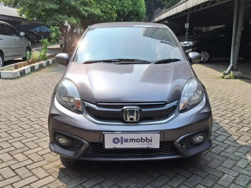 DP MURAH Honda Brio Satya 1.2 E Bensin-AT 2017 Abu-Abu CNIJB