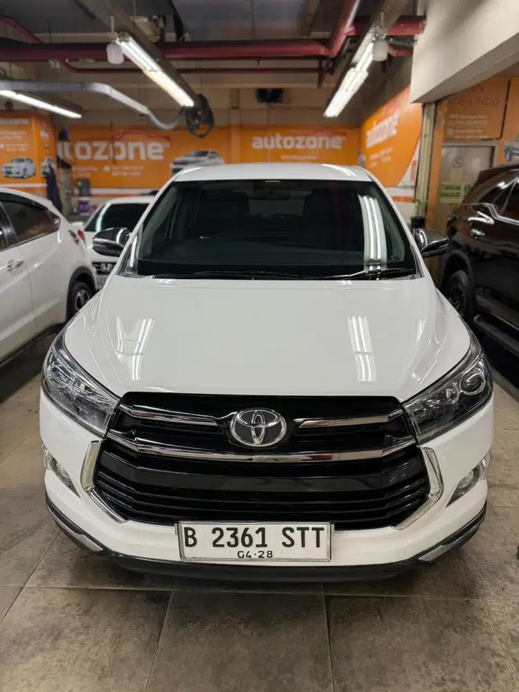 Toyota Innova Venturer 2018 Diesel AT antik