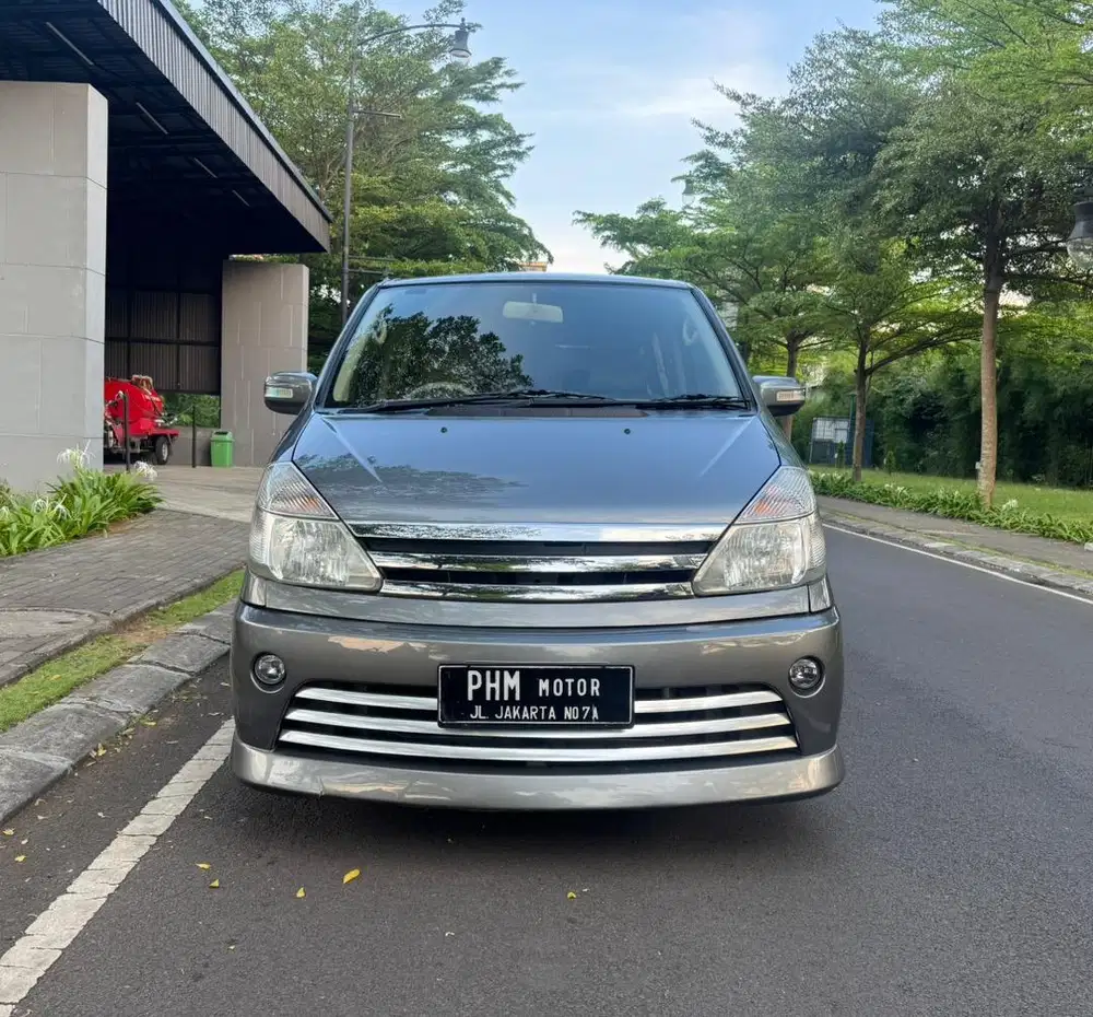 Nissan Serena Autech 2010 A/T Kondisi mobil sangat istimewa luar dalam