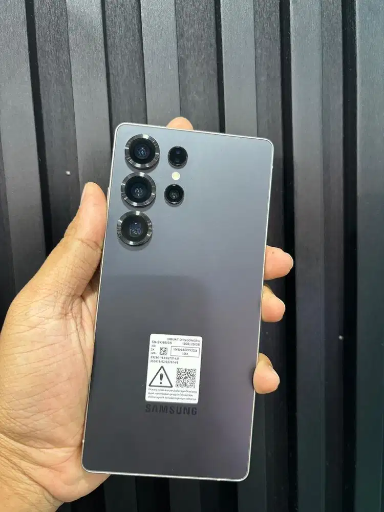 Samsung S25 Ultra 12/256GB - Garansi SEIN (30Juni 2026)