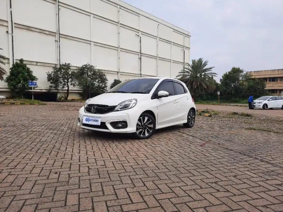 DP Rendah  7JT Honda Brio 1.2 RS Bensin-MT 2018 Putih