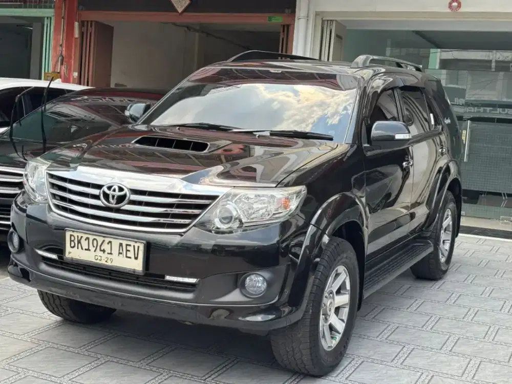 BAGUS! Fortuner diesel Vnt turbo manual tahun 2013