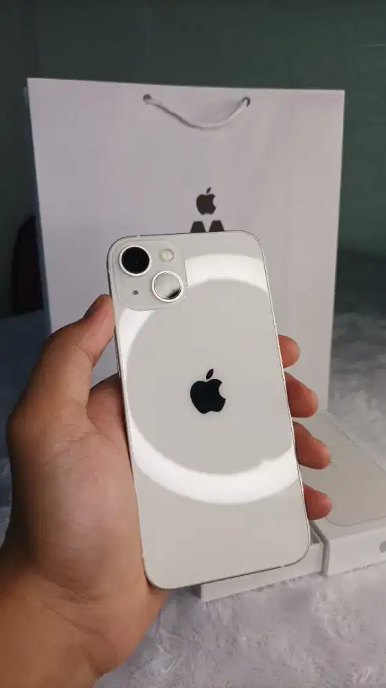 iPhone 13 128GB Starlight