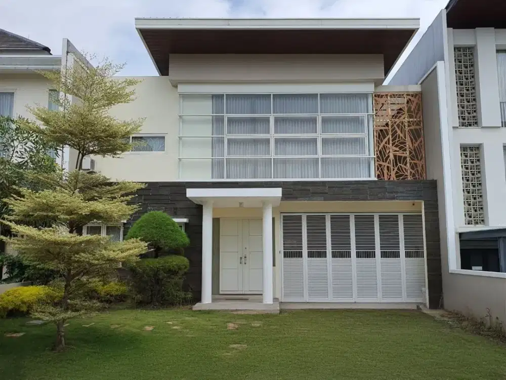 Rumah Pakuwon City MINIMALIS MODERN SIAP HUNI ISTIMEWA FURNISH