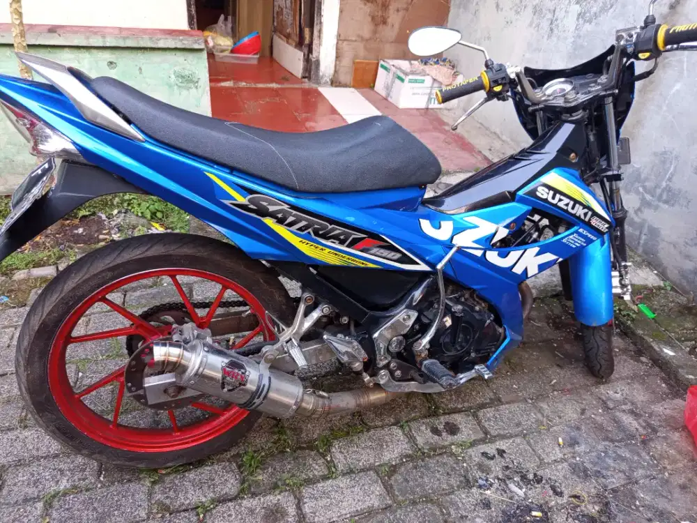 Dijual Motor Zusuki Satria Fu 2014