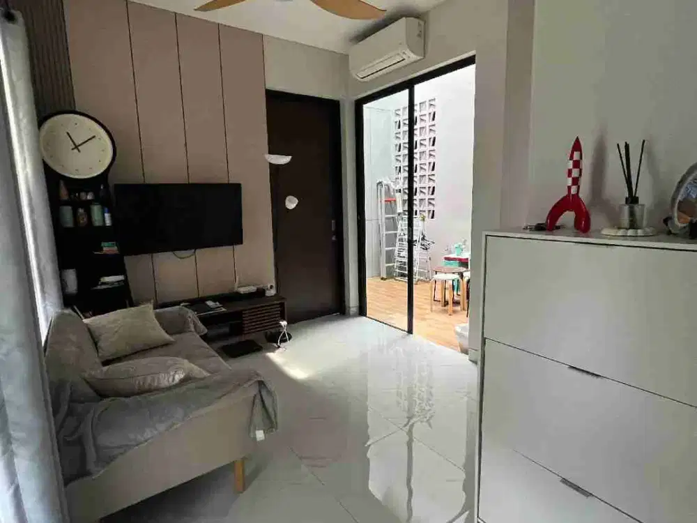 DIJUAL RUMAH BARU 3 LANTAI DENGAN HARGA MURAH DI CLUSTER BARU KOTA WISATA!