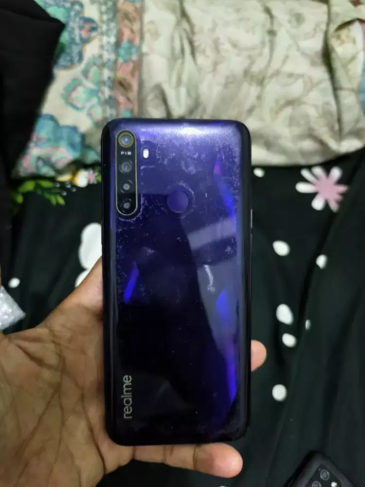 Realme 5s 4/128 hp casan