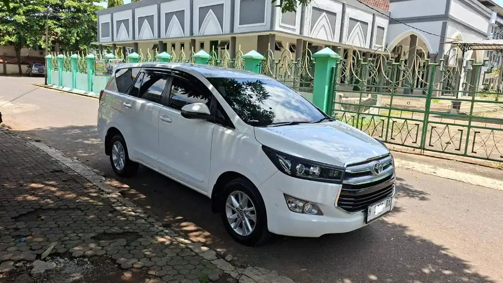 TOYOTA INNOVA REBORN 2.4 V A/T 2019 PUTIH